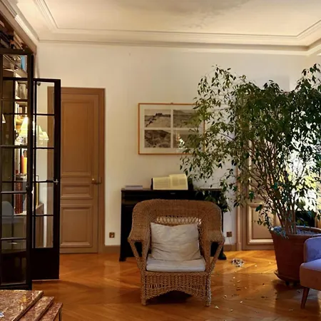 Comme Dans Maison Au Milieu Du 5ème Parigi